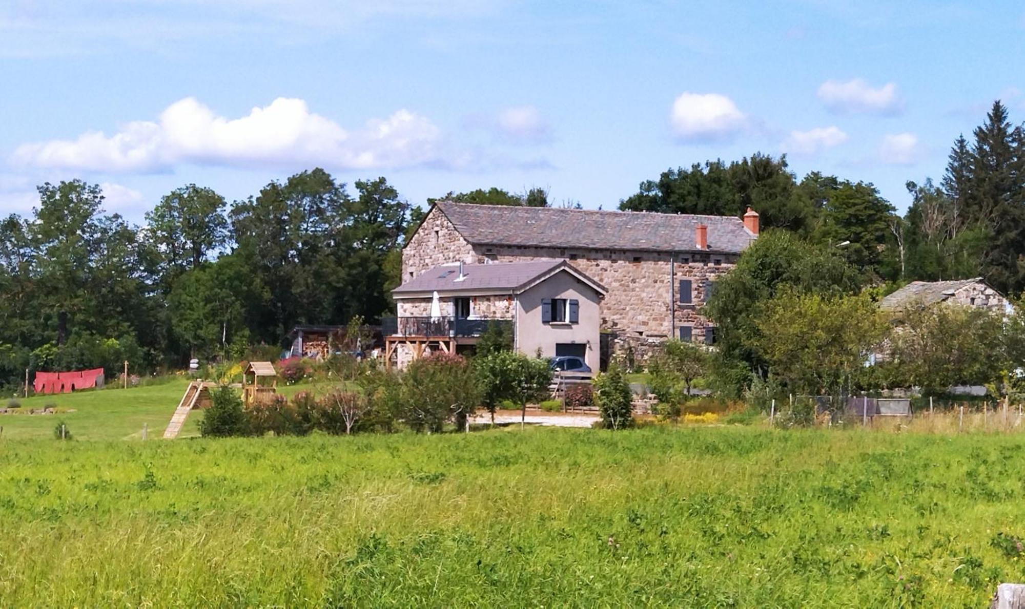 Bed and Breakfast La Ferme De Madelonnet Saint-Jeures Экстерьер фото