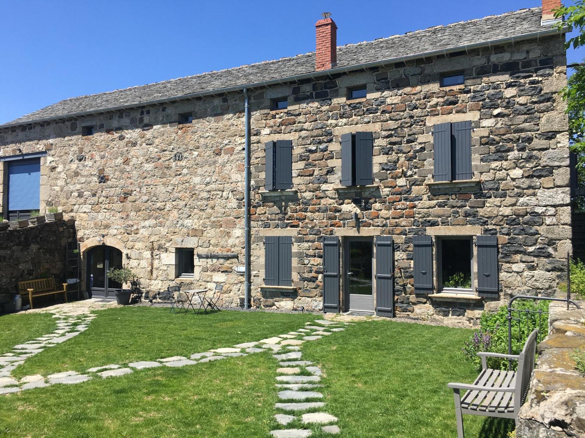 Bed and Breakfast La Ferme De Madelonnet Saint-Jeures Экстерьер фото